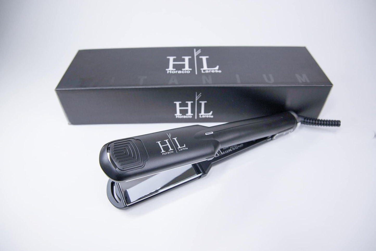 Plancha de cabello HL Horacio Lares Keratin 470F-W negra 1.75"
